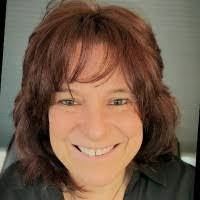 Sheri Snow's Instagram, Twitter & Facebook