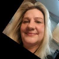 Lisa Brouillard's Instagram, Twitter & Facebook