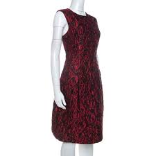 We did not find results for: Carolina Herrera Red Floral Patterned Jacquard Sleeveless Sheath Dress L Carolina Herrera Tlc