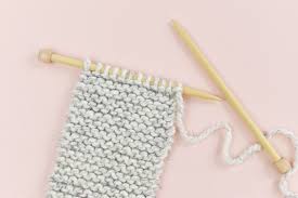 In this article, we are going to put the two together and show you how to knit a purl stitch, both the normal way as well as using the continental method. How To Knit A Scarf For Beginners