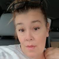 Shannon Gilman's Instagram, Twitter & Facebook