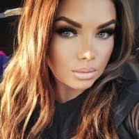 Jaclyn Henderson's Instagram, Twitter & Facebook