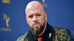 How Chris Sullivan Transformed To Play Toby On This Is Us