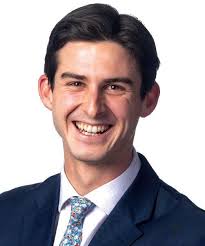 Shidler Business Spring/Summer 2024 Issue by University of Hawaiʻi at Mānoa 