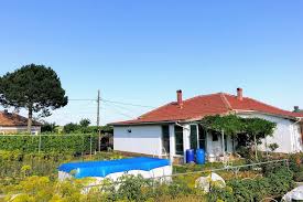 Alles für den garten (zu verschenken, kaufen und tauschen) has 792 members. Verkauft Renoviertes Haus Am Rande Des Dorfes Mit Schonen 2500 Qm Garten 30 Min Zum Strand