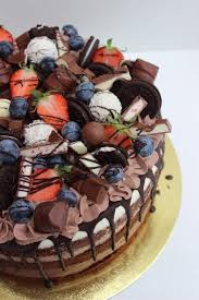 Candy herz torte bestellen mit echten süßigkeiten und lollies aus fondant. Pin Auf Kuchen Torten Rezepte