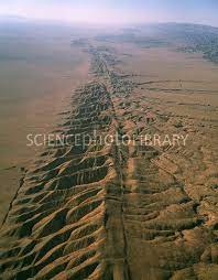 Aerial Photo Of The San Andreas Fault 450km 300miles South Of San Francisco And 160km 100 Miles North Of Los Angel San Andreas Fault Science Nature Geology