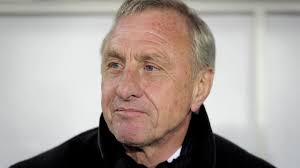 He received two tributes at camp nou, the first when he left as a player on 27 may, 1978 and the second with the 'dream team' that he coached on 10 march 1999. Johan Cruyff Barcelona And Holland Legend Dies Aged Cnn