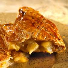 Epiphanie 8 Recettes De Galette Des Rois Facile Mais Gourmande Galette Des Rois Aux Pommes Recette Galette Des Rois Recette Galette