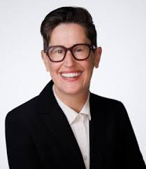 Leah Israel's Instagram, Twitter & Facebook