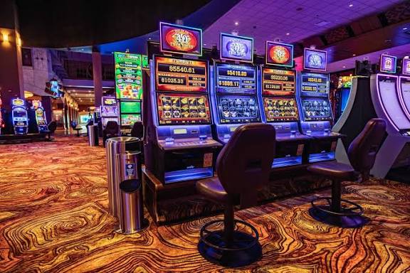 In photos: Inside Connecticut's casinos after reopening
