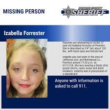 Samantha Lapointe's Instagram, Twitter & Facebook