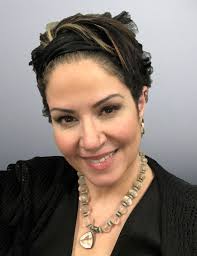 Lisa Drozdowski's Instagram, Twitter & Facebook