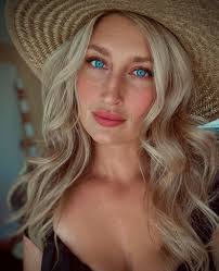 Natasha Drake's Instagram, Twitter & Facebook