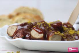 Hallo Ihr Lieben Heute Habe Ich Euch Ein Rezept Fur Eine Schnelle Selbst Gemachte Currysauce Fur Currywurst In 2020 Currywurst Currysauce Currysauce Fur Currywurst