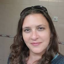 I was today years old when I learned that Luke Newton, our beloved Colin  Bridgerton, was in a boy band and can sing 😍 Bridgerton