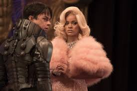 Enfin un premier aperçu de valérian et la cité des mille planètes. Clive Owen Cara Delevingne Rihanna And Dane Dehaan Star In Valerian And The City Of A Thousand Planets Dorset Echo