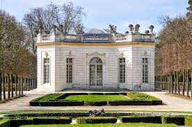 Versailles In 2020 Pavillon Versailles Fassade Haus