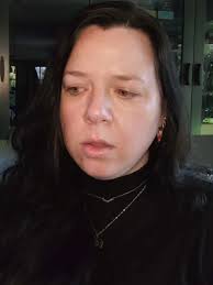 Teoría sobre Perros Hablantes y Agua Congelada