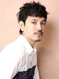 黒髪ショート メンズ 特集 メンズファッションメディア otokomae メンズパーマ メンズ ヘア パーマ ショート 黒髪