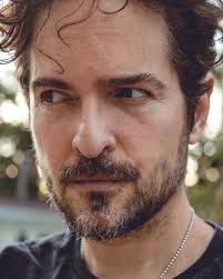 Aunque soy del trópico me ha caído un poco de nieve en la cara. ❄️🌨