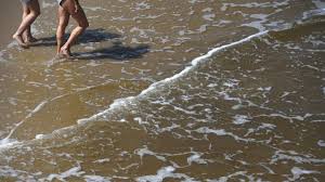 Vibrionen Frau Muss Nach Baden In Der Ostsee In Krankenhaus Behandelt Werden Stern De