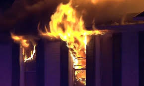 Dozens Escape Northwest Dallas Apartment Fire Thanks To Passer By Who Went Door To Door In 2020 Dallas Apartment Fire Damage North West