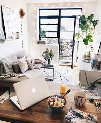 Small space small living room ideas pinterest. Decoracion De Casas Pequenas La Cartera Rota Small Apartment Decorating Apartment Decor House Interior