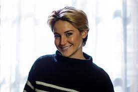 When woodley was four years old she began commercial modeling. Shailene Woodley Short Hair Hd Wallpapers Free Download Wallpaperbetter
