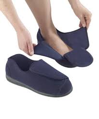 Extra Wide Mens Slippers Http Www Amazon Com Dp B000kjxika Ref Cm Sw R Pi Awdm Bk1wtb1px0aba Wide Slippers Adaptive Clothing Extra Wide Slippers