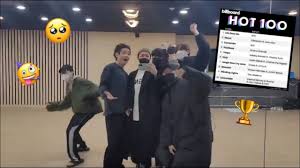 Por favor, si van a compartir el vídeo den créditos. Bts Reacts To Life Goes On No 1 On Billboard Hot 100 Youtube