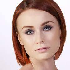 Red Hair Don T Care New Arch Brow Sculpting Pencil In Auburn For All You Stunning Redheads Archbrow Hourglasscosmetics Arched Brows Brows Arched Eyebrows