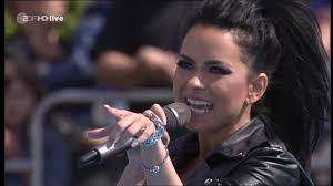 The show is presented by andrea kiewel. Inna Sun Is Up Live Zdf Fernsehgarten H D Youtube