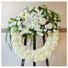 Hong kong florist for colourful flowers and flower delivery available at attractive prices. Funeral Flower Wreath Hong Kong