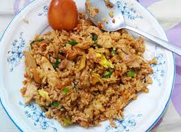 Nasi goreng merupakan menu favorit banyak orang. Nasi Goreng Kimchi Skyl Ann