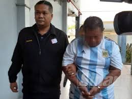 Adobe photoshop akan menjadi ideal untuk ini, tetapi anda juga boleh memilih program percuma, seperti gimp atau. Warga Indonesia Didenda Guna Kad Pengenalan Palsu
