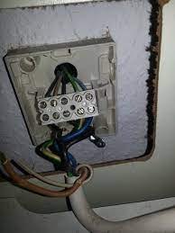 Wer in eine neue wohnung einzieht, muss in der regel selbst für die so geht der fachmann vor. Ceranfeld Richtig Angeschlossen Nur 2 Von 4 Platten Funktionieren Kuchen Forum