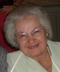 Elinor Kane's Instagram, Twitter & Facebook