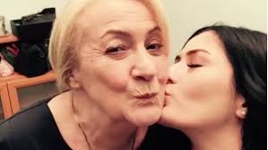 Bölümde neler yaşanacağı ortaya çıktı. Deniz Cakir Dan Saglik Sorunlari Yasayan Eski Rol Arkadasi Sabina Toziya Icin Muhtesem Mesaj