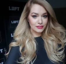 De mai bine de un an, smiley, unul dintre cei mai profitabili si indragiti artisti de la noi se iubeste in vocea româniei. Feli Si Proba Naturaletii Nu O Sa Iti Vina Sa Crezi Cum Arata Artista Nemachiata