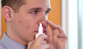 Mayo Clinic Minute Combat Allergies Like A Pro By Learning How To Use Y Nasal Spray Mayo Clinic Allergies