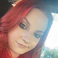 Nicole Arend's Instagram, Twitter & Facebook