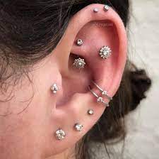 59 Funky Ear Piercings For A Nonconformist Look Earings Piercings Cool Ear Piercings Cute Ear Piercings