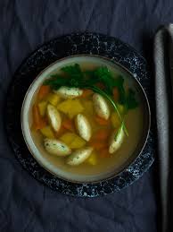 Rezept Klassische Griessklosschensuppe About Fuel Griessklosschensuppe Klosse Rezepte