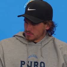 Taylor Starnes's Instagram, Twitter & Facebook