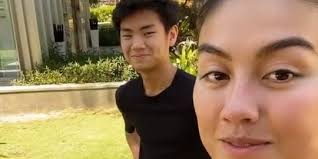 Episode terakhir dari obrolan kami bersama greysia polii. 6 Potret Greysia Polii Teman Dekat Pertama Agnes Monica Yang Juga Pebulutangkis Merdeka Com