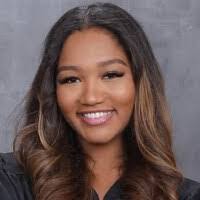 Vanessa Nuncio's Instagram, Twitter & Facebook