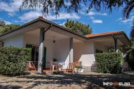 Offerte last minute luglio su appartamenti, ville, e case vacanza all'isola d'elba low cost. Appartamenti Lisa Auf Der Insel Elba In Porto Azzurro Via Provinciale Ovest 17 Wohnungen Elba