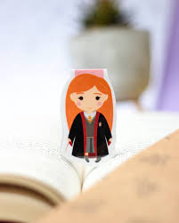 Algo que muchos cinéfilos no saben respecto a the nightmare before christmas, es que el único burton en esa película ya hace bastante tiempo quería hacer un libro de facts de otra de mis películas favoritas, coraline. Ginny Weasley