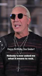 Dee Snyder's Instagram, Twitter & Facebook